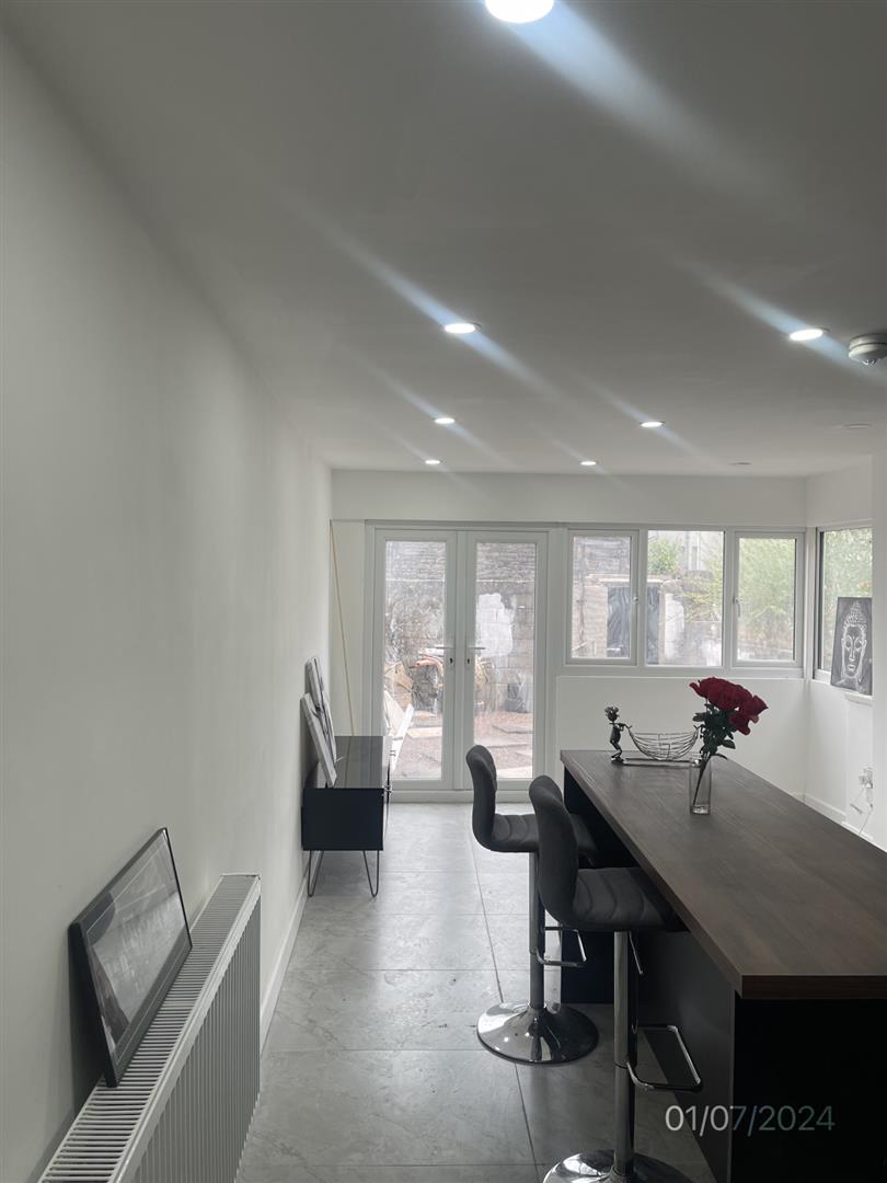 5 bed property in Penhevad Street, Grangetown
